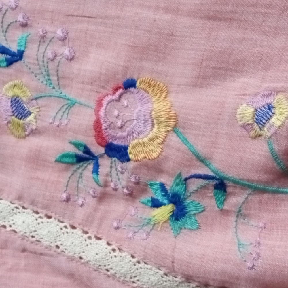 Umgee pink embroidered lace trim dress - Picture 2 of 11